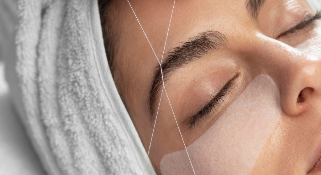 Curso de Diseño y Depilación de Cejas con Hilo